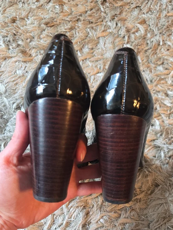 Vintage Ipanema Black Patent Leather Croc-Embossed Block Heel Pumps - Picture 11 of 12